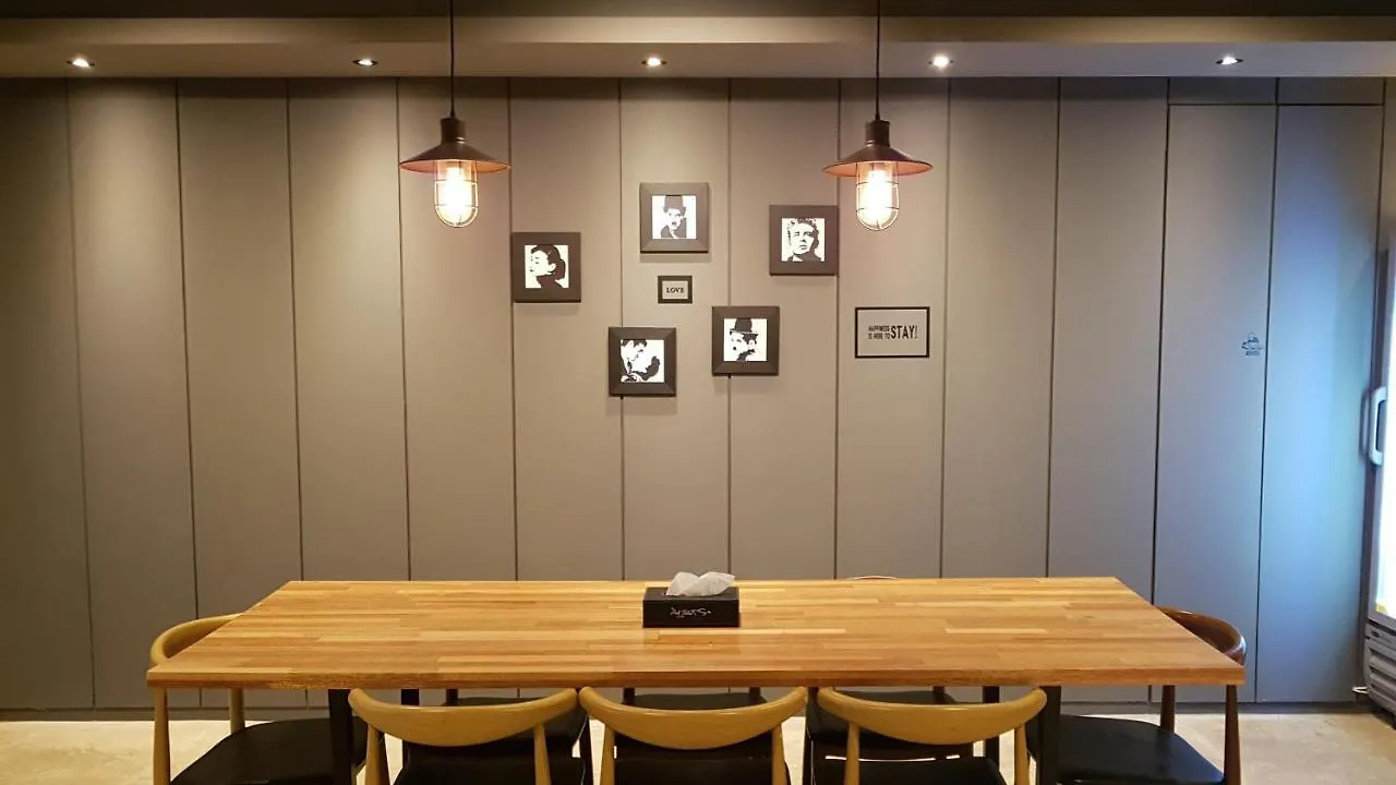 Ark Blue Hotel Busan Motel