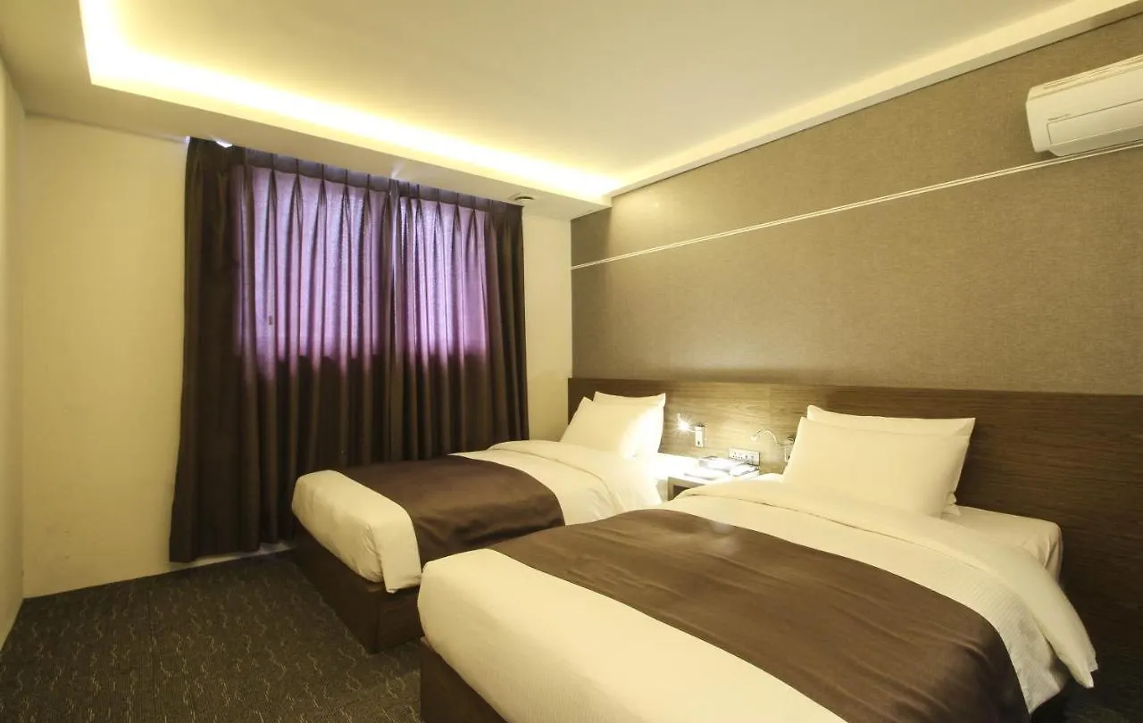 Ark Blue Hotel Busan 2*,